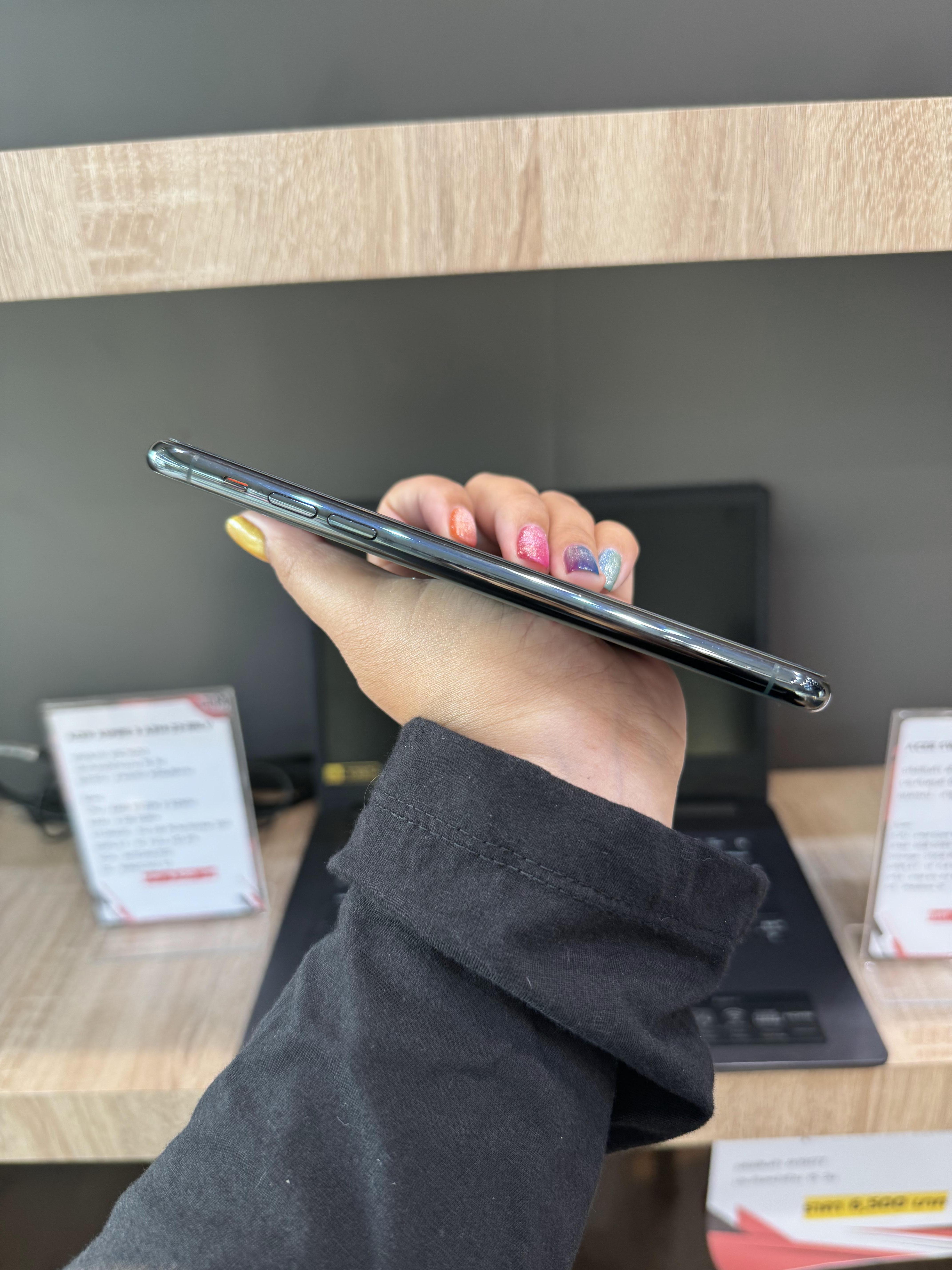 iPhone 11 Pro Max 64GB สี Midnight Green