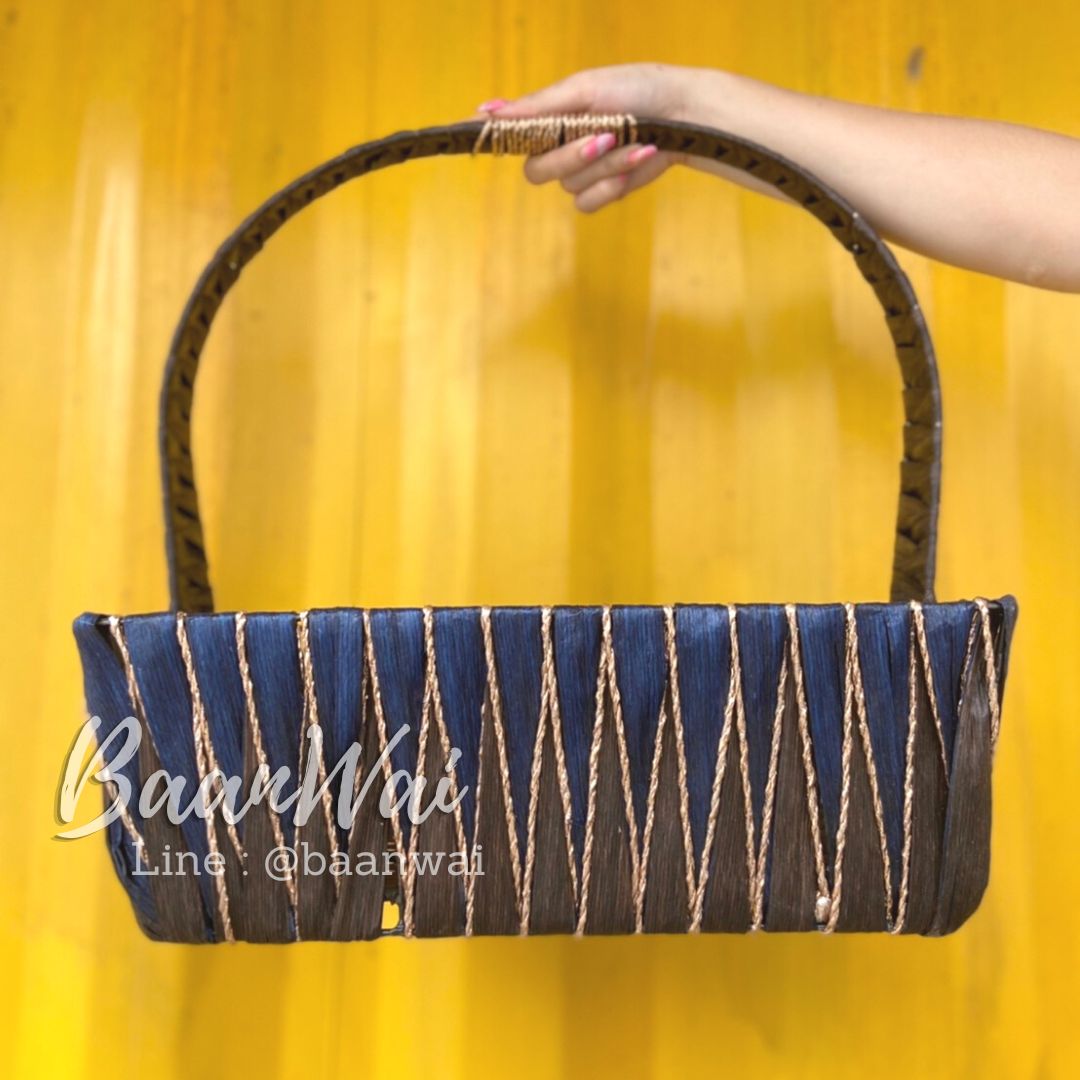 กระเช้า Code-005 VIP โครงเหล็ก ทรงเหลี่ยม