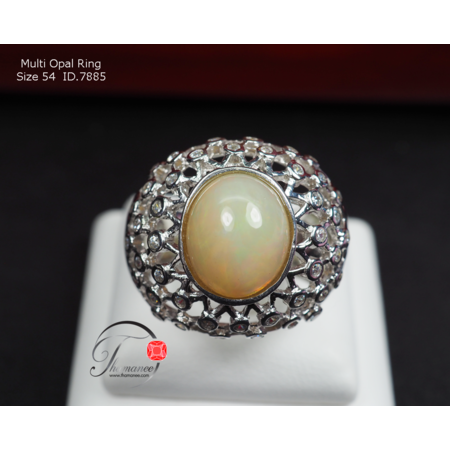 แหวนพลอยโอปอลสีรุ้งหลากสี 3.20 กะรัต