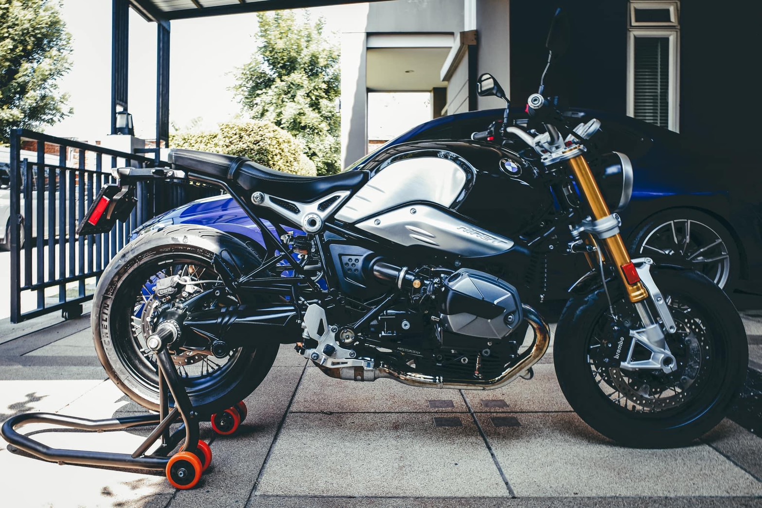 แสตนด์ยกล้อหลัง สำหรับ R9T และ BMW รุ่นอื่นๆ