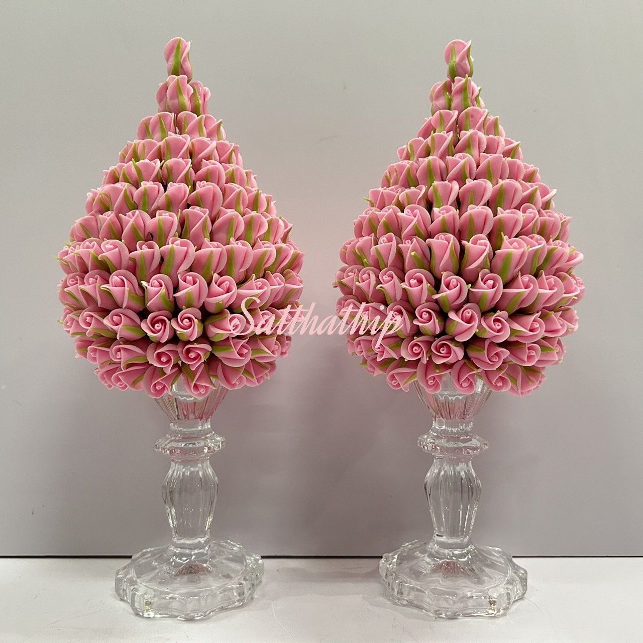 พานพุ่มดอกกุหลาบ ประดิษฐ์จากดิน [4 นิ้ว 2,200 บาท/คู่]