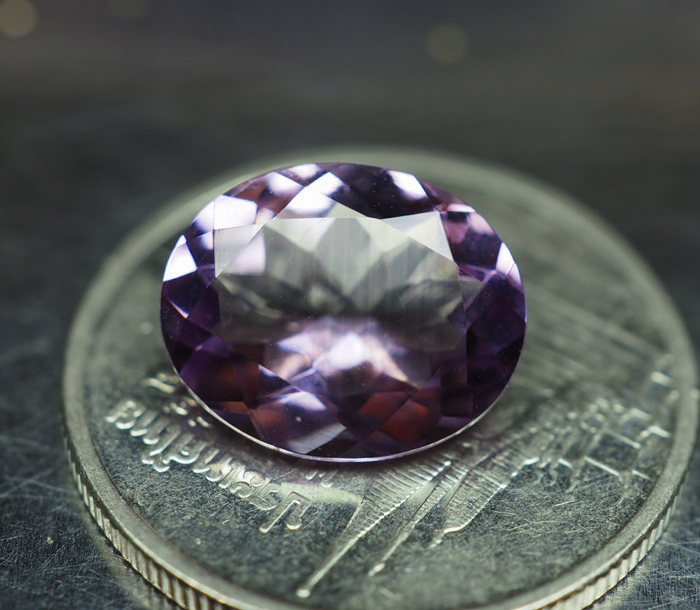 อะเมทิสต์แท้สีม่วงชมพู 2.73 กะรัต