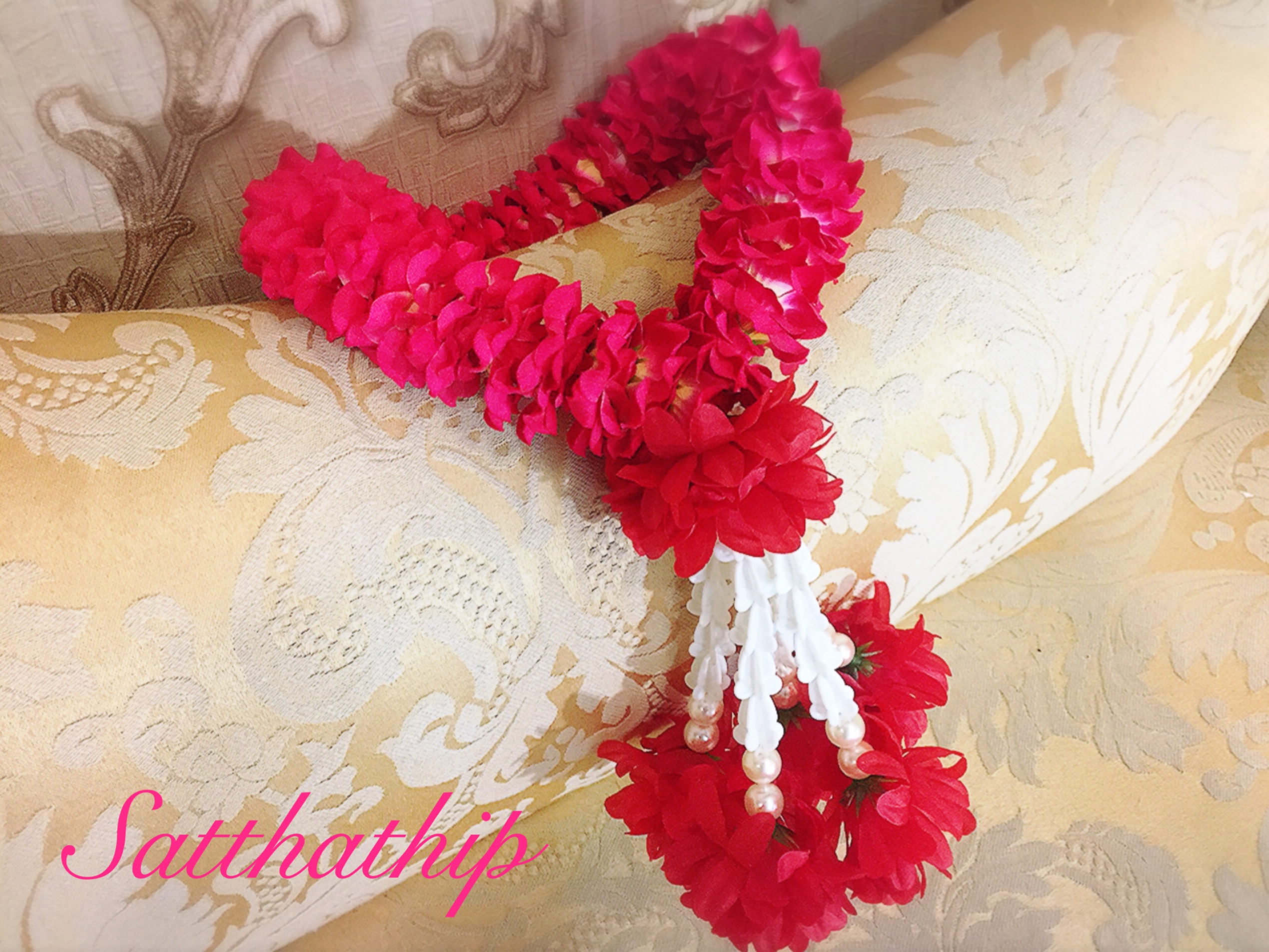 พวงมาลัยผ้า - พวงมาลัยดอกกุหลาบ ประดิษฐ์ - พวงมาลัยถวายศาลพระภูมิ - Fabric garland