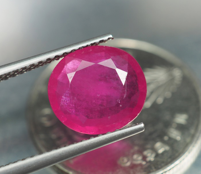 พลอยทับทิม (Ruby) 2.95 กะรัตสีชมพู