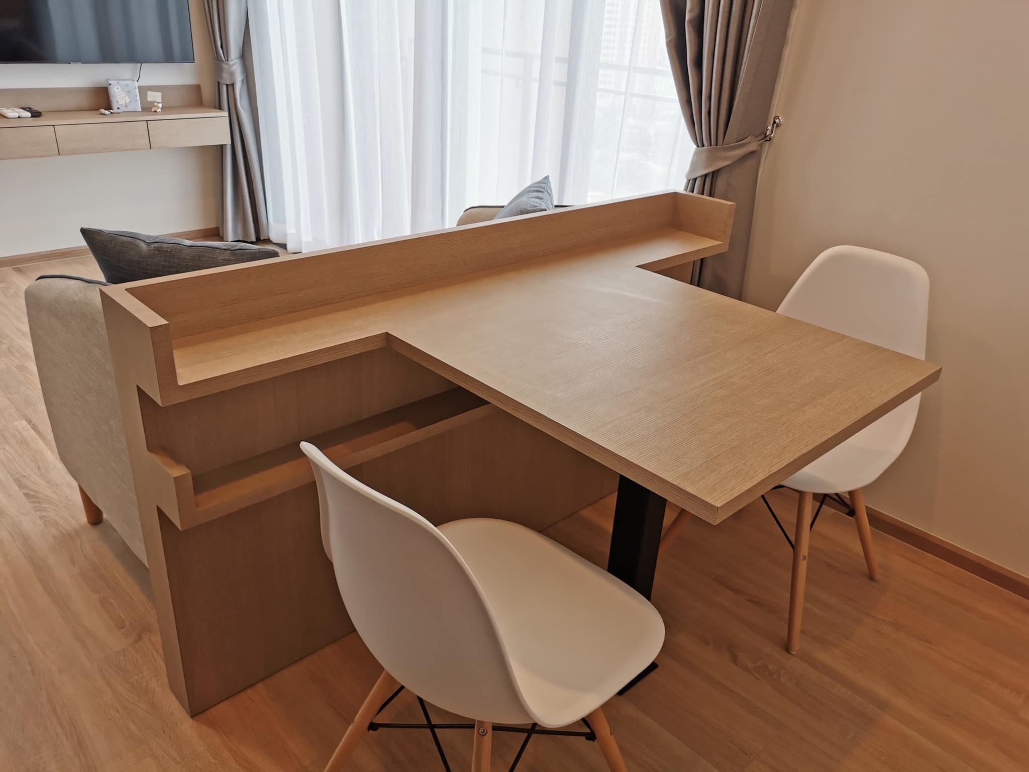 The Line Phahon-Pradipat