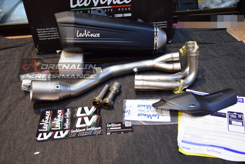 ท่อ leovince full system สำหรับ Tmax 560 2020+ รุ่น LV12 ปลายดำ (For Exhibition only)