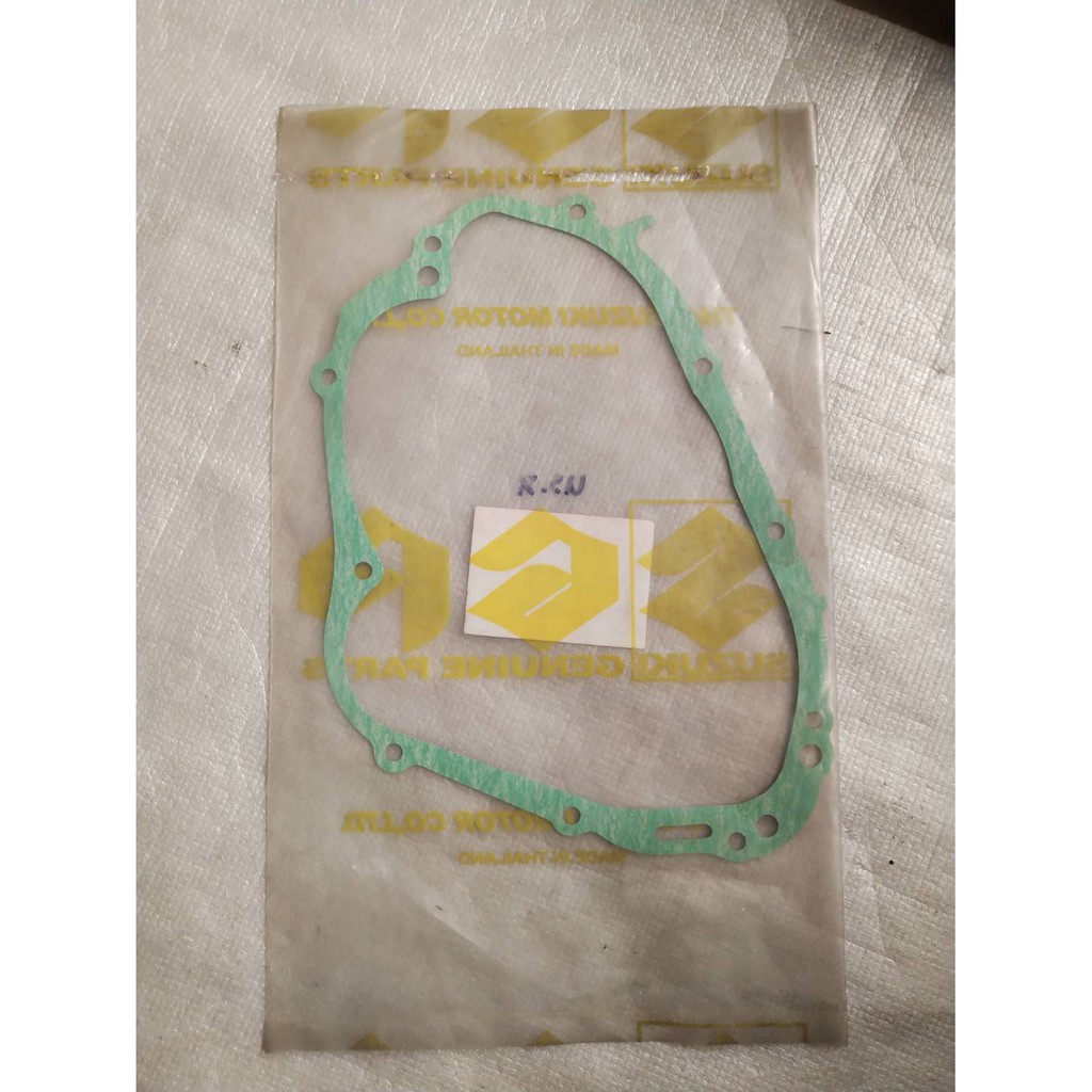 ปะเก็นฝาครอบแท่นเครื่อง ข้างขวา สำหรับรุ่น UY125-D อะไหล่แท้ SUZUKI 11483-46G00-000
