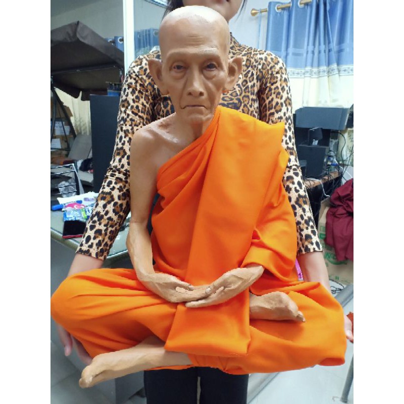 หลวงพ่อรวย วัดตะโก หน้าตักพระ18นิ้ว องค์ใหญ่