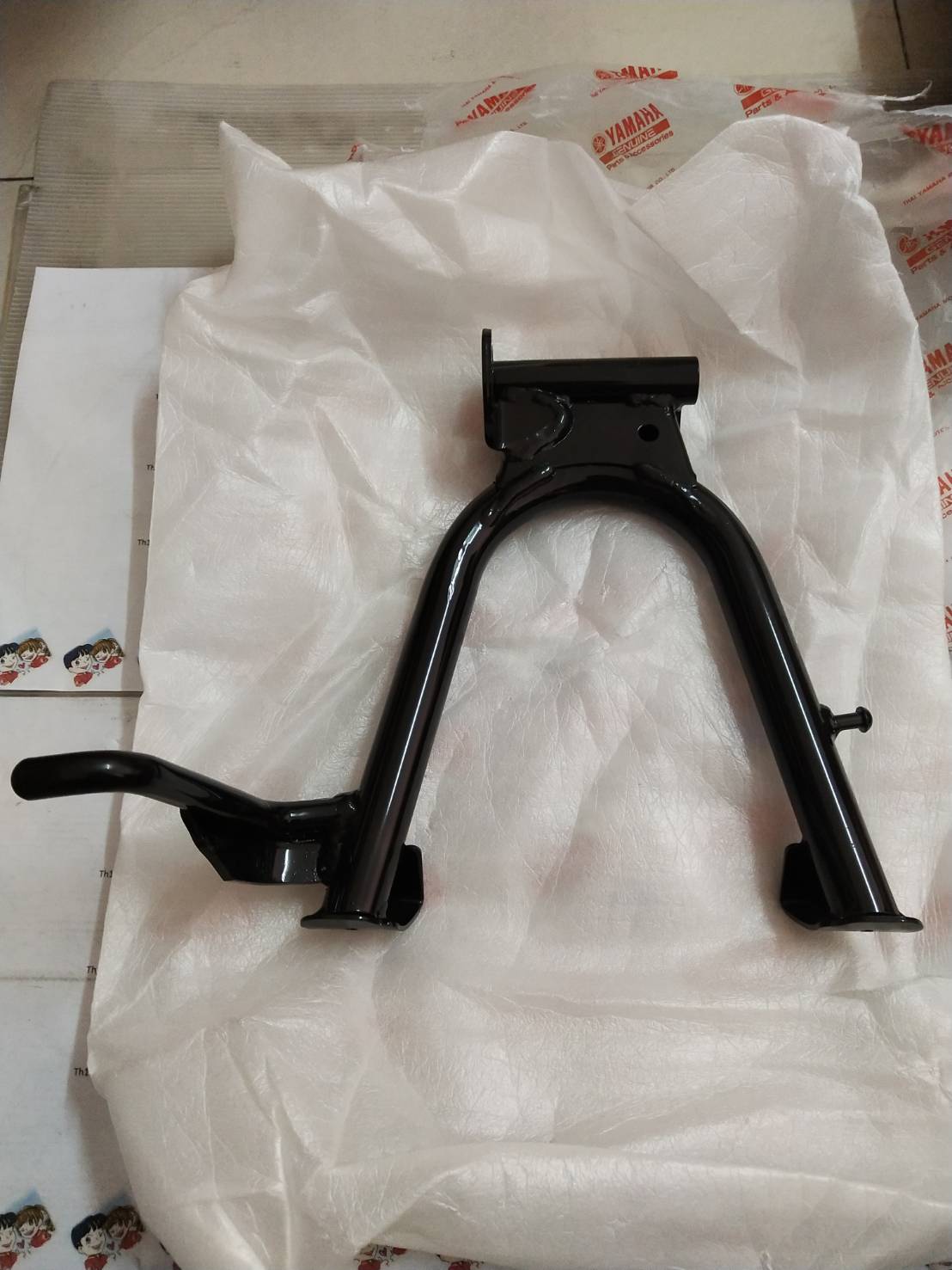 ขาตั้งกลาง ขาตั้งคู่ SPARK NANO อะไหล่แท้ YAMAHA 50P-F7111-00