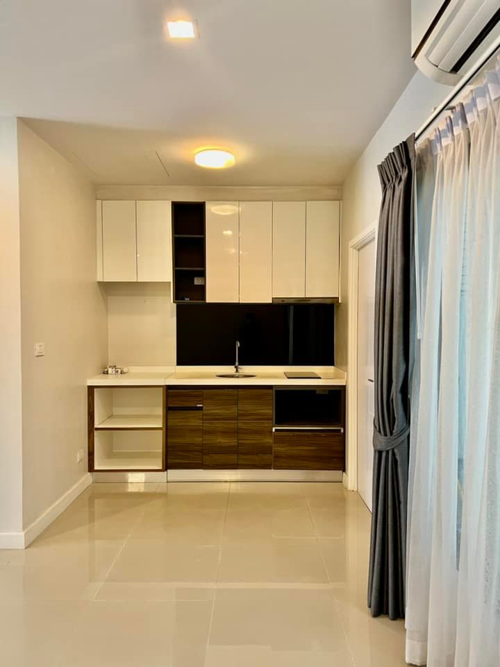 Townhouse Townhome for rent