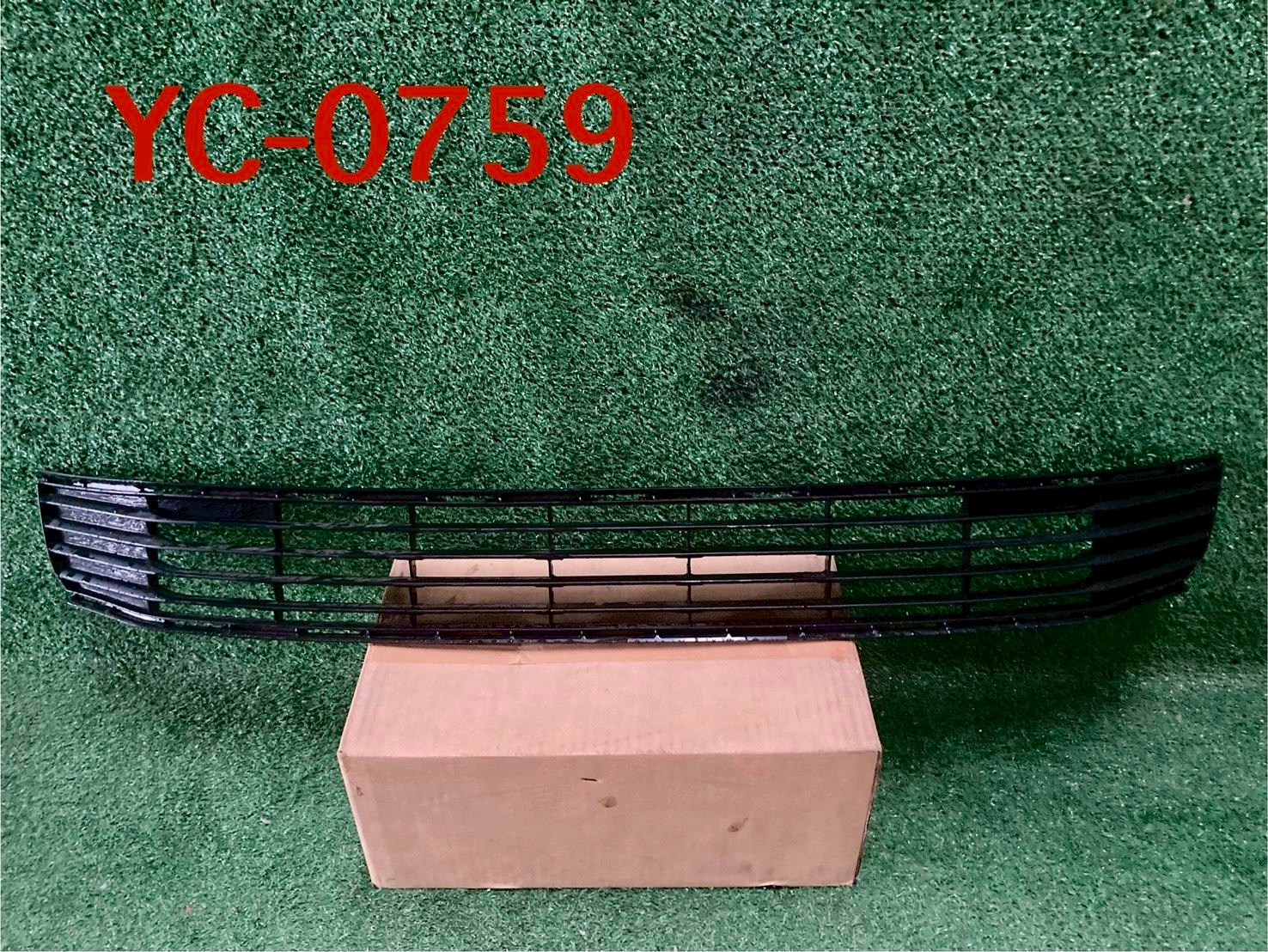 ช่องลมกันชนหน้า Toyota Camry 2011-2015 แท้มือสอง