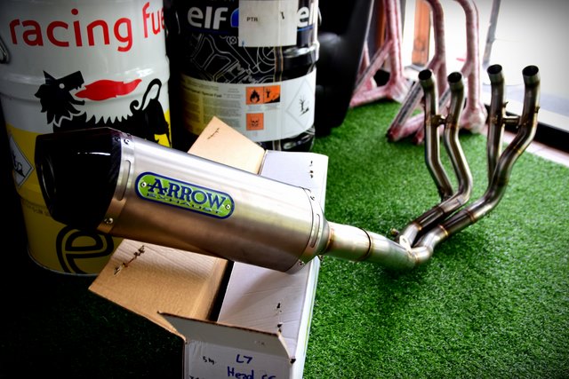 คอฟูล Arrow Stainless สำหรับ GSXR1000 ปี 2017 L7 (For Exhibition only)