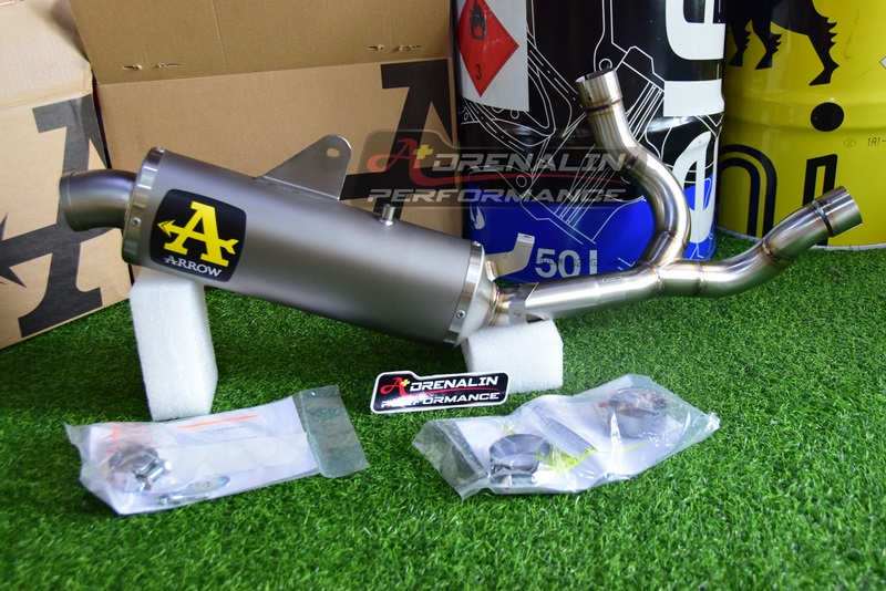 คอกลาง Arrow สำหรับ Desert X 950 ใส่ได้กับปลายทุกยี่ห้อ รวมทั้งท่อเดิม (For Exhibition only)