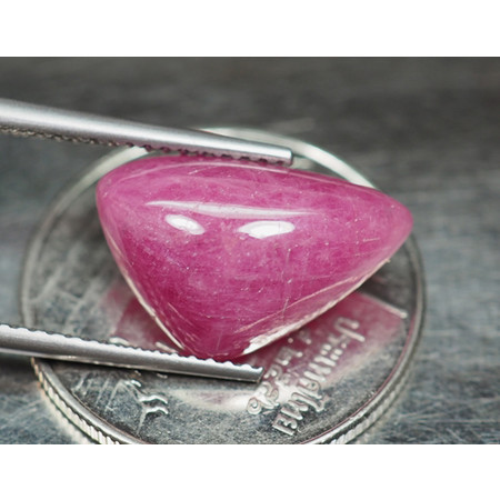 พลอยทับทิมแท้ (Ruby) 6.80 กะรัตสีม่วงแดง