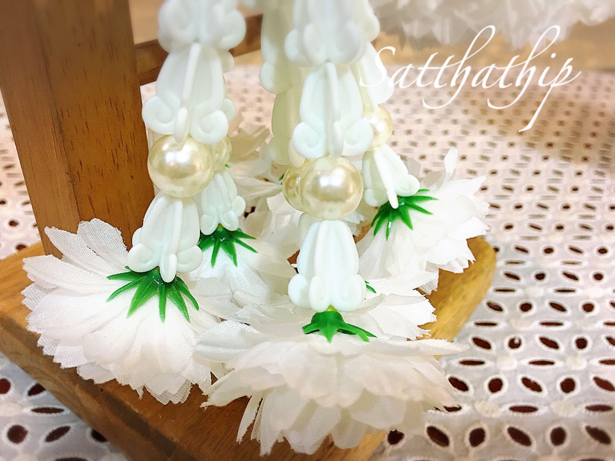 พวงมาลัยผ้า - พวงมาลัยสองชาย - พวงมาลัยดอกมะลิประดิษฐ์ - พวงมาลัยถวายศาลพระภูมิ - Fabric garland