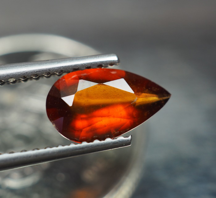 เฮสโซไนต์โกเมน (Hessonite) 1.03 กะรัต