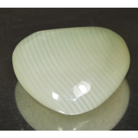 แคลไซต์สีเขียว (Calcite) 106.10 กะรัตขนาดใหญ่