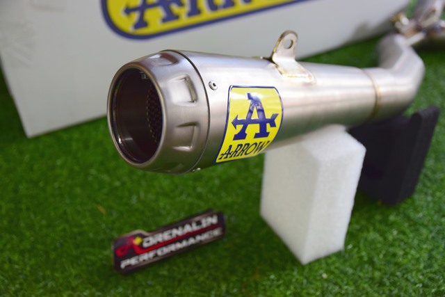 ท่อ Arrow Pro race + Y pipe สำหรับ R1 ปี 2015 ขึ้นไป (For Exhibition only)