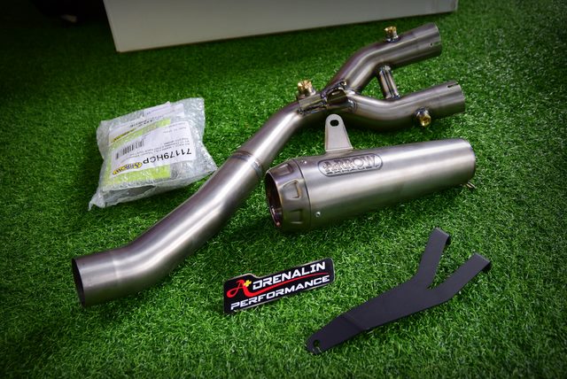 ท่อ Arrow Pro race + Y pipe สำหรับ R1 ปี 2015 ขึ้นไป (For Exhibition only)
