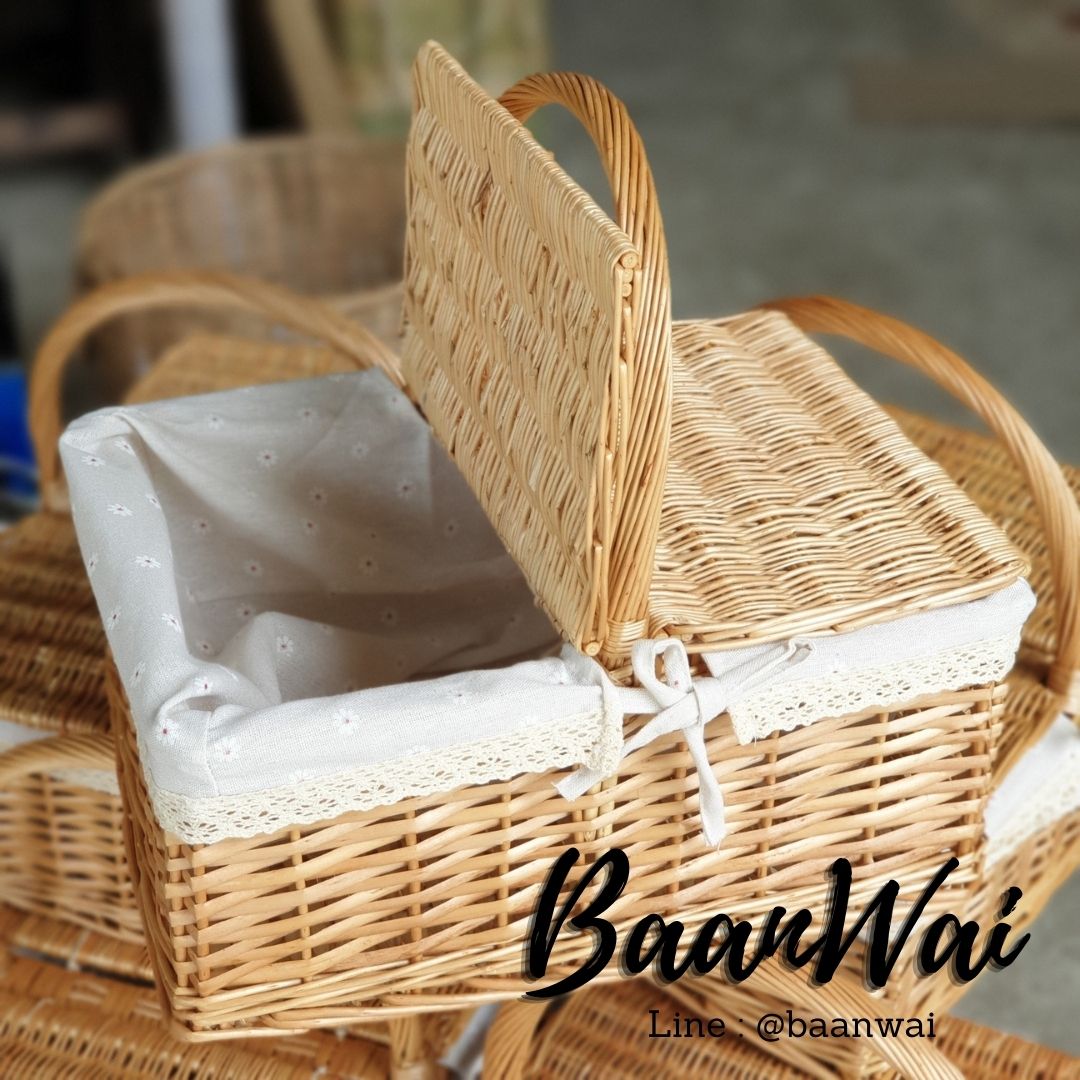 ตะกร้าปิคนิค กล่องหวายบุผ้า ทรงเหลี่ยม