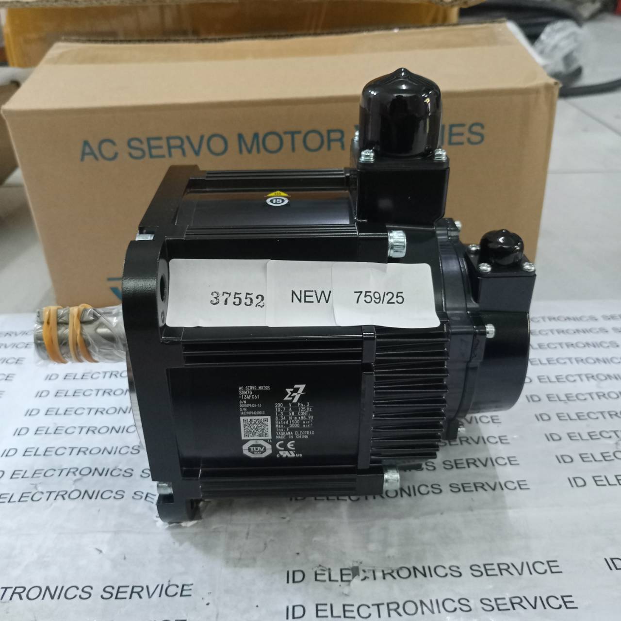 SGM7G-13AFC61 YASKAWA SERVO MOTOR