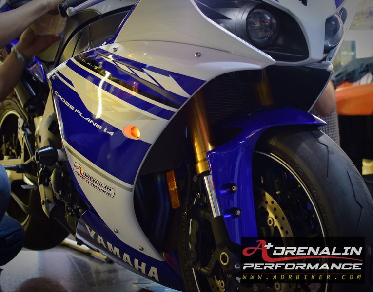 Hotbodies-ชุดไฟเลี้ยวหน้า (Turn signal) แบบฝังในตัวรถ สำหรับ R1 2009 -2014