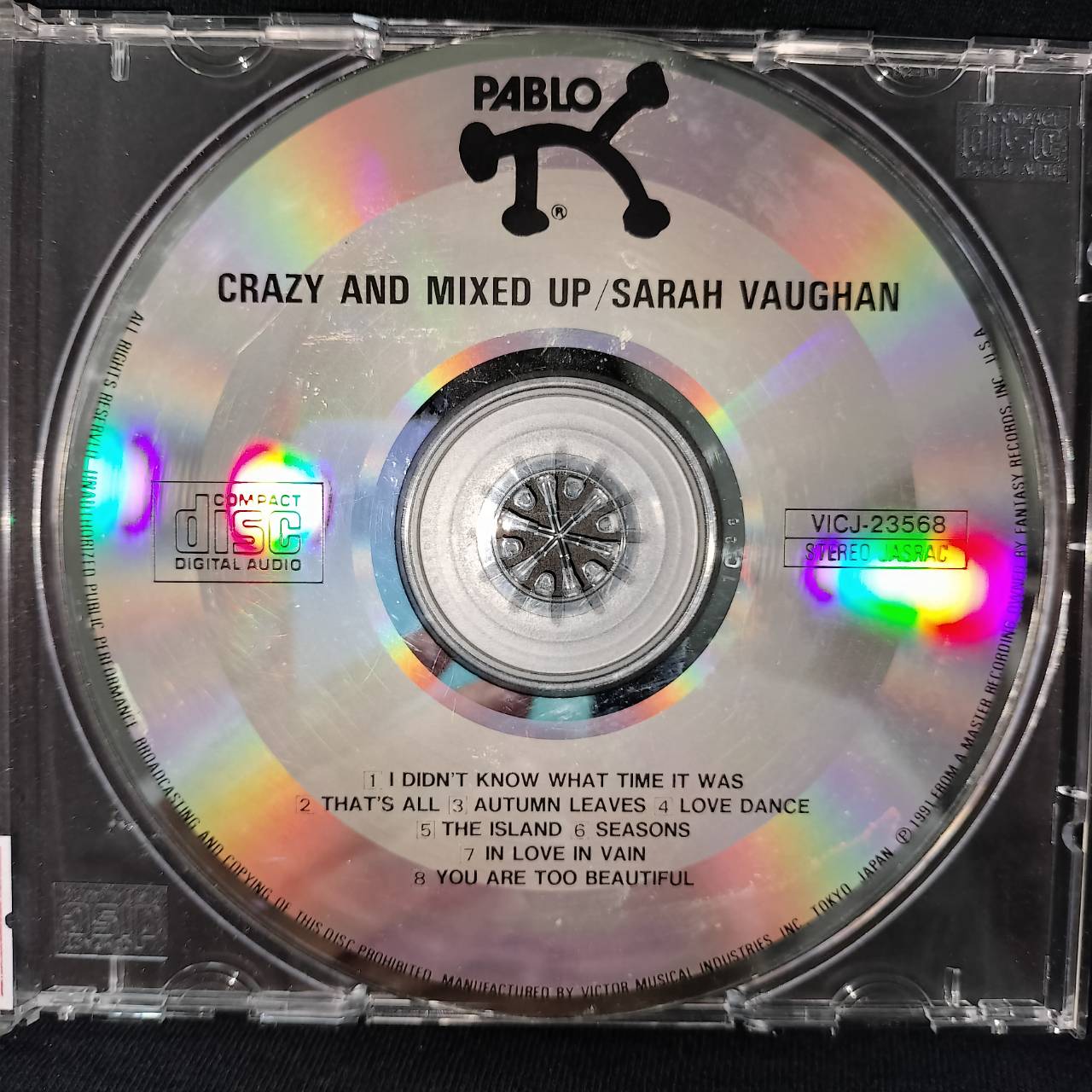 Sarah Vaughan – Crazy And Mixed Up / JAPAN / ปกในมีรอยยับและสีลอก / มีรอยบ้าง