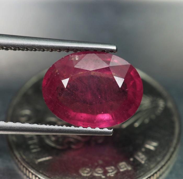 พลอยทับทิม (Ruby) 3.45 กะรัตสีแดงชมพู