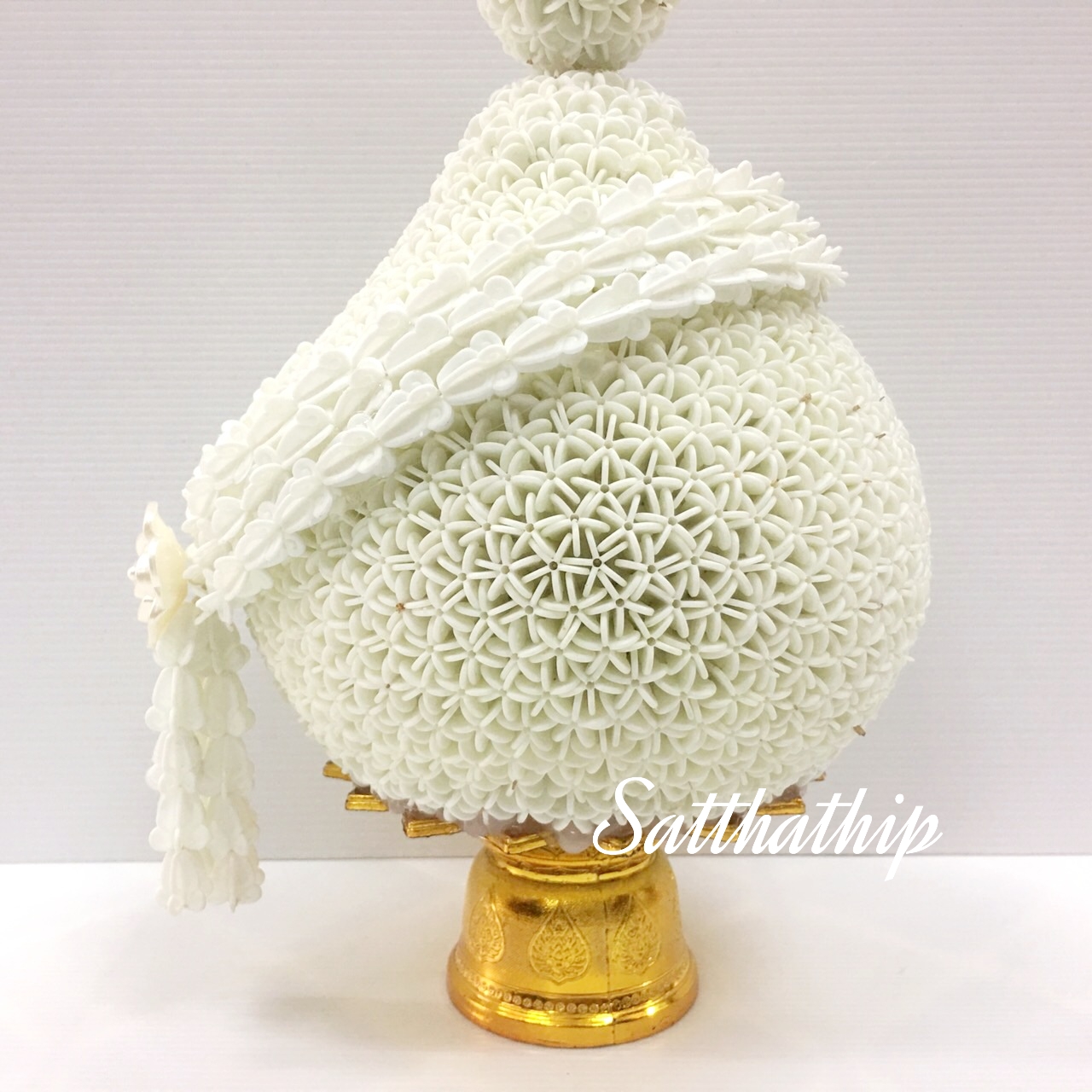 พานพุ่มดอกรักประดิษฐ์ [7"]