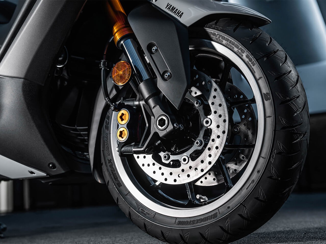 ผ้าเบรคหน้า Brembo สำหรับ Tmax 530 560 2012+ รหัส 07077xs ราคา/1คู่