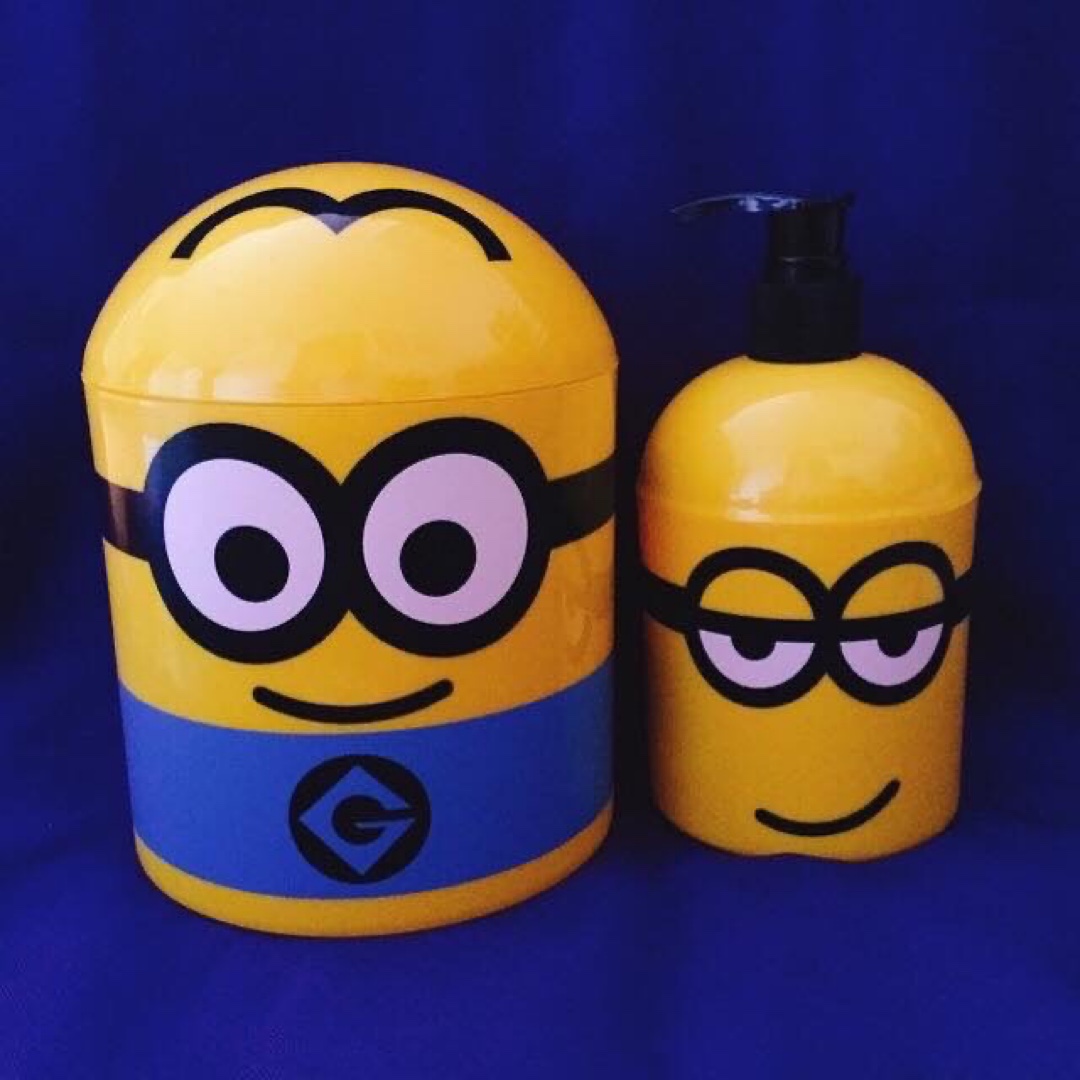 กล่องทิชชู + ขวดใส่สบู่เหลว ลายมินเนี่ยน Despicable Me Minion Made น่ารัก น่าสะสมกับของพรีเมี่ยมสุดชิกส์ สำหรับแฟนพันธุ์แท้ มินเนี่ยน มีมาให้ครบชุดในกล่อง