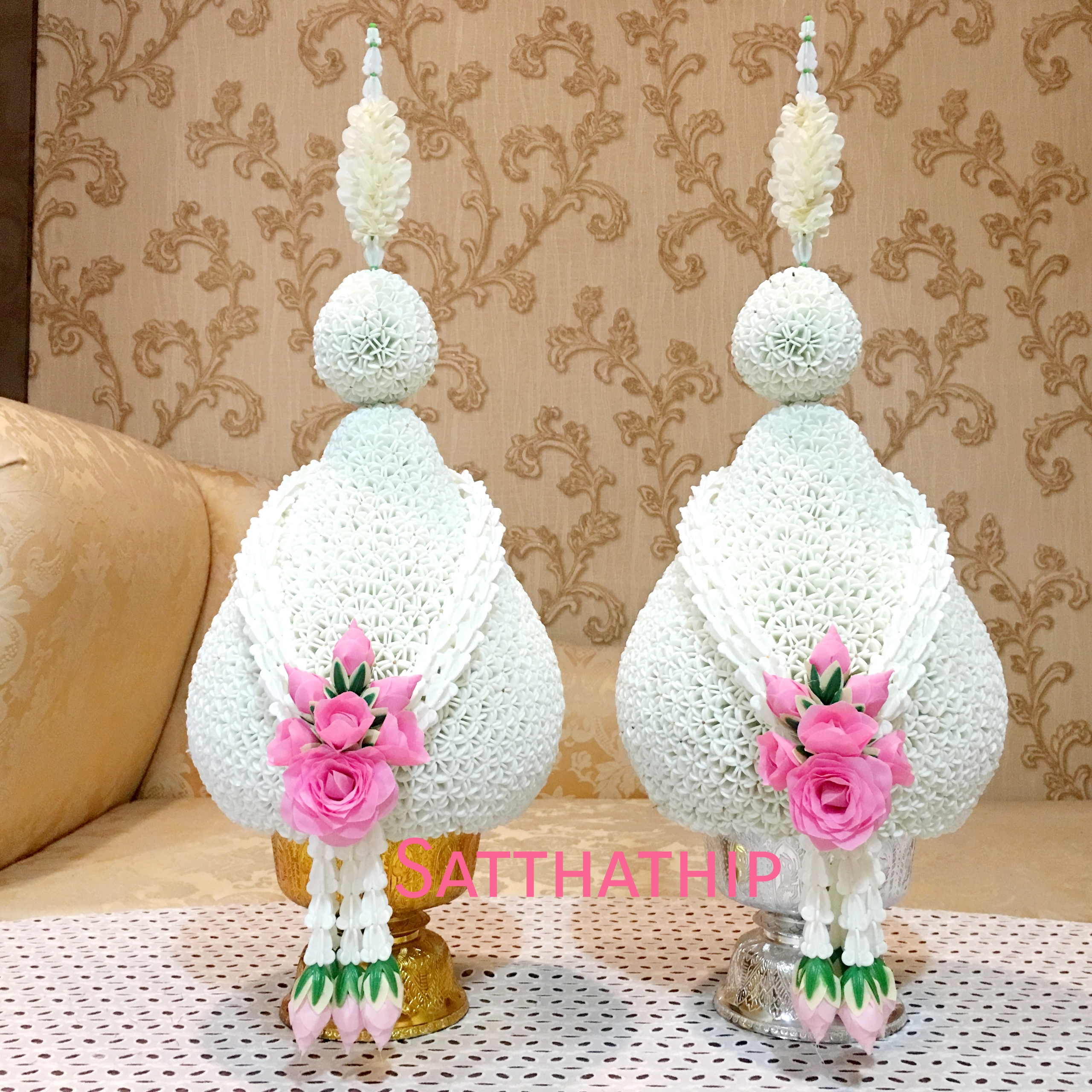 พานพุ่มดอกรักประดิษฐ์