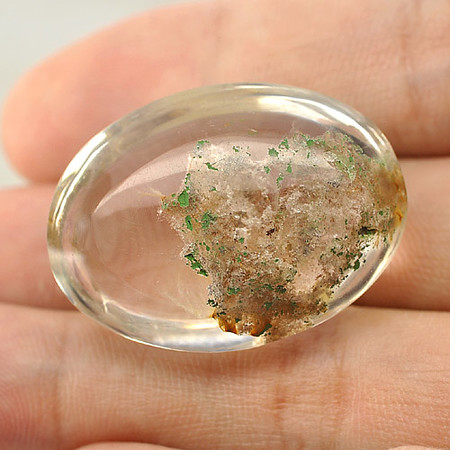 โป่งข่ามแท้ (Quartz) 84.10 กะรัตสีทองขาว