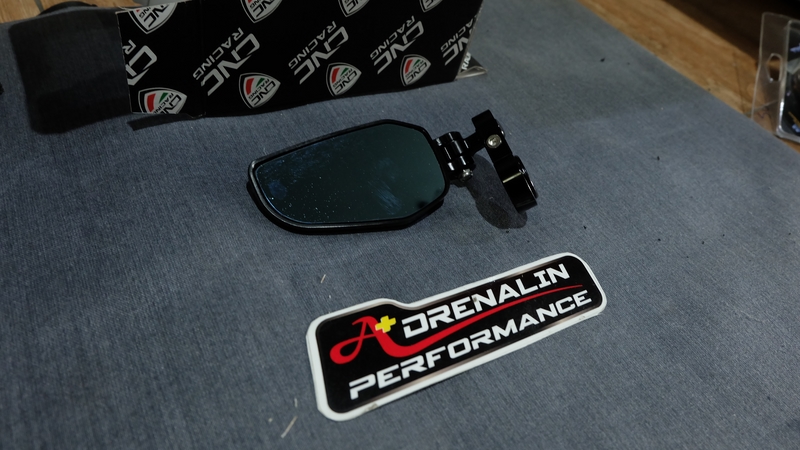 กระจกปลายแฮนด์ cnc racing รุ่น Evo ทรง arrow พับได้ ใส่รถได้ทุกรุ่น ราคาคู่ละ