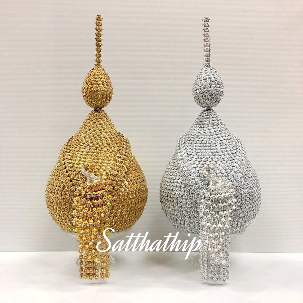 พานพุ่ม - พานพุ่มสักการะ - พานพุ่มเงินทอง - พานพุ่มนพเก้า [8 นิ้ว/ 4,000บาท/คู่]
