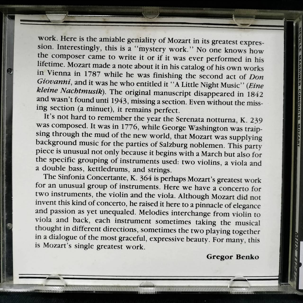 Wolfgang Mozart – Neville Marriner Conducts Eine kleine Nachtmusik by Wolfgang Mozart / USA / ปกมีจุดเหลือง / แผ่นดี