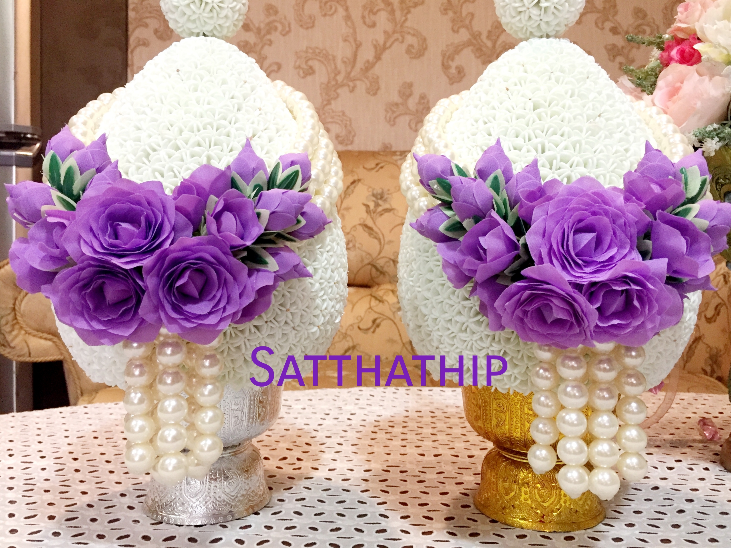 พานพุ่ม - พานพุ่มสักการะ - พานพุ่มดอกรัก - พานพุ่มดอกรักประดิษฐ์ (พลาสติก) - พานพุ่มสีขาว - Panpum