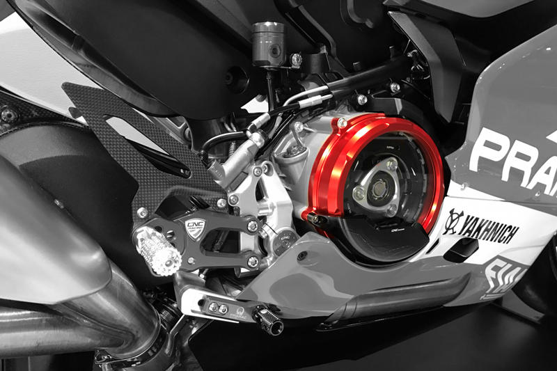 ครอบคลัทช์ใส CNC Racing (Cluth Cover Window) สำหรับ Panigale V4