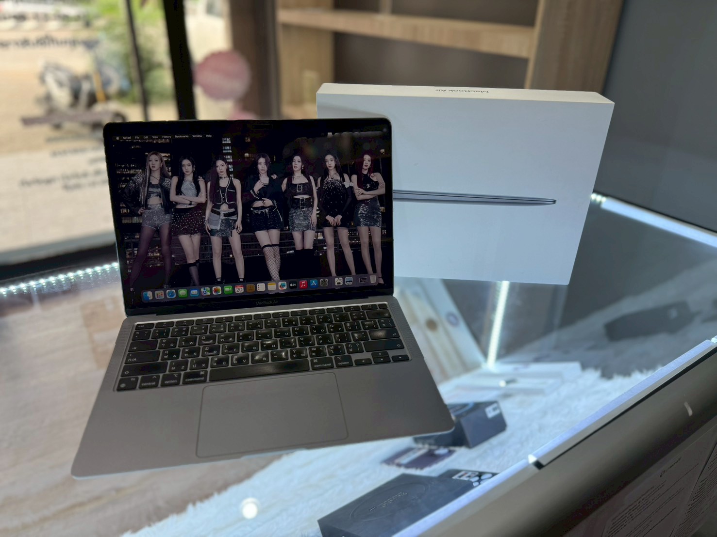 MacBook Air 13" (M1 ปี 2020) 8/256GB Space Gray