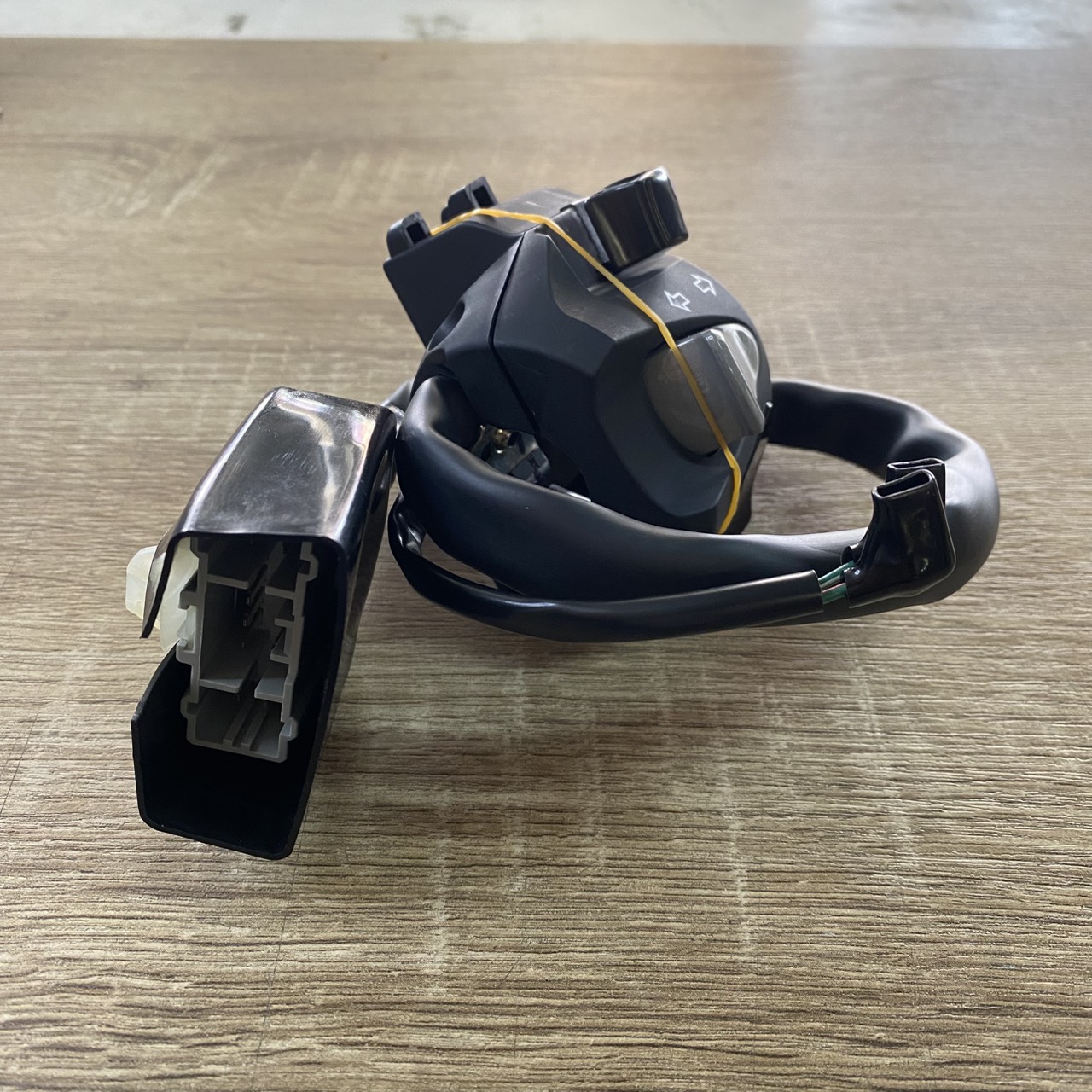 35200-K26-902 ชุดสวิทช์แฮนด์ด้านซ้าย MSX125 ปี2012 , 2015 รหัสเก่า 35200-K26-901 อะไหล่แท้ HONDA