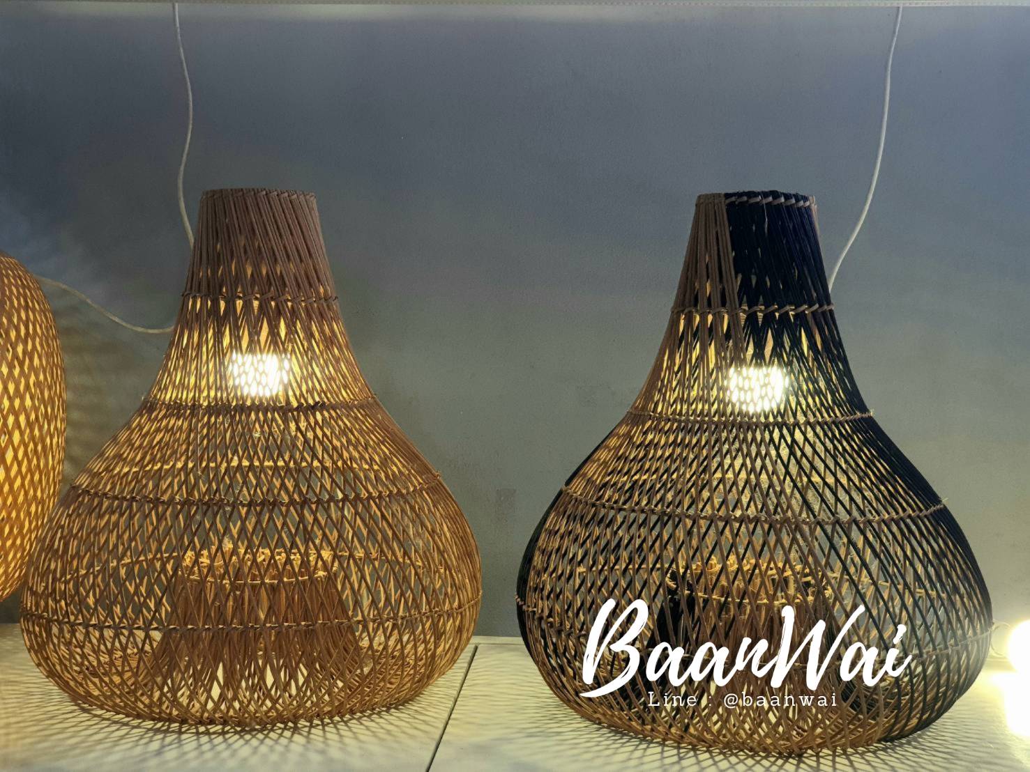 โคมไฟหวายสาน ทรงน้ำเต้า ขนาด 45 * 50 cm