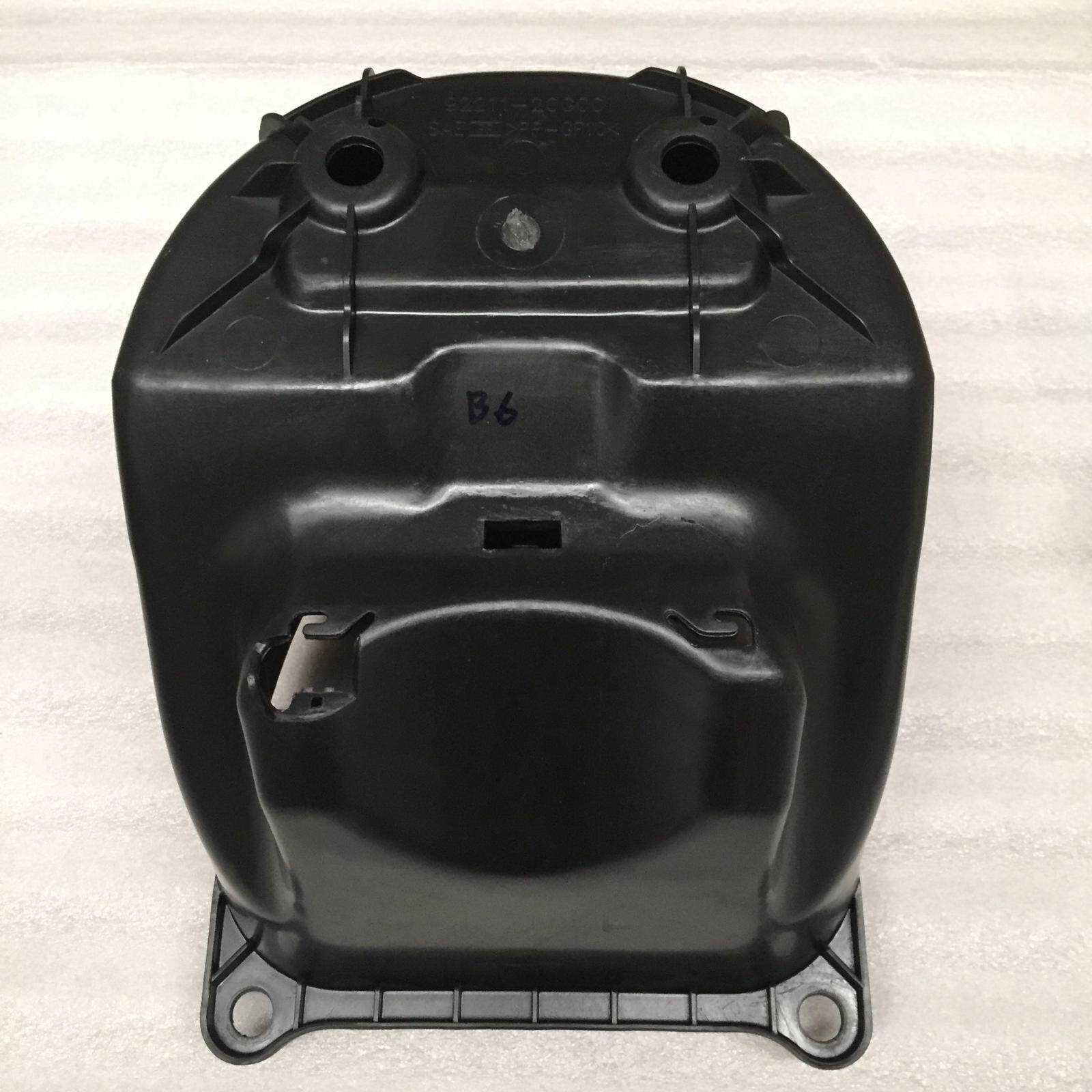 92211-20G00-000 กล่องเก็บหมวกกันน็อค สำหรับรุ่น BEST125 อะไหล่แท้ SUZUKI