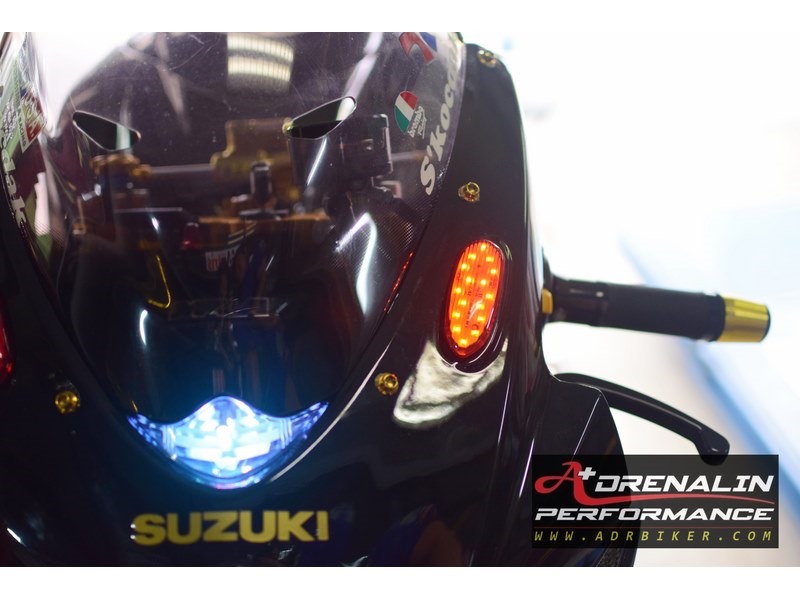 ชุดไฟเลี้ยวอุดกระจกหน้า K7-L6 ของ Hotbodies