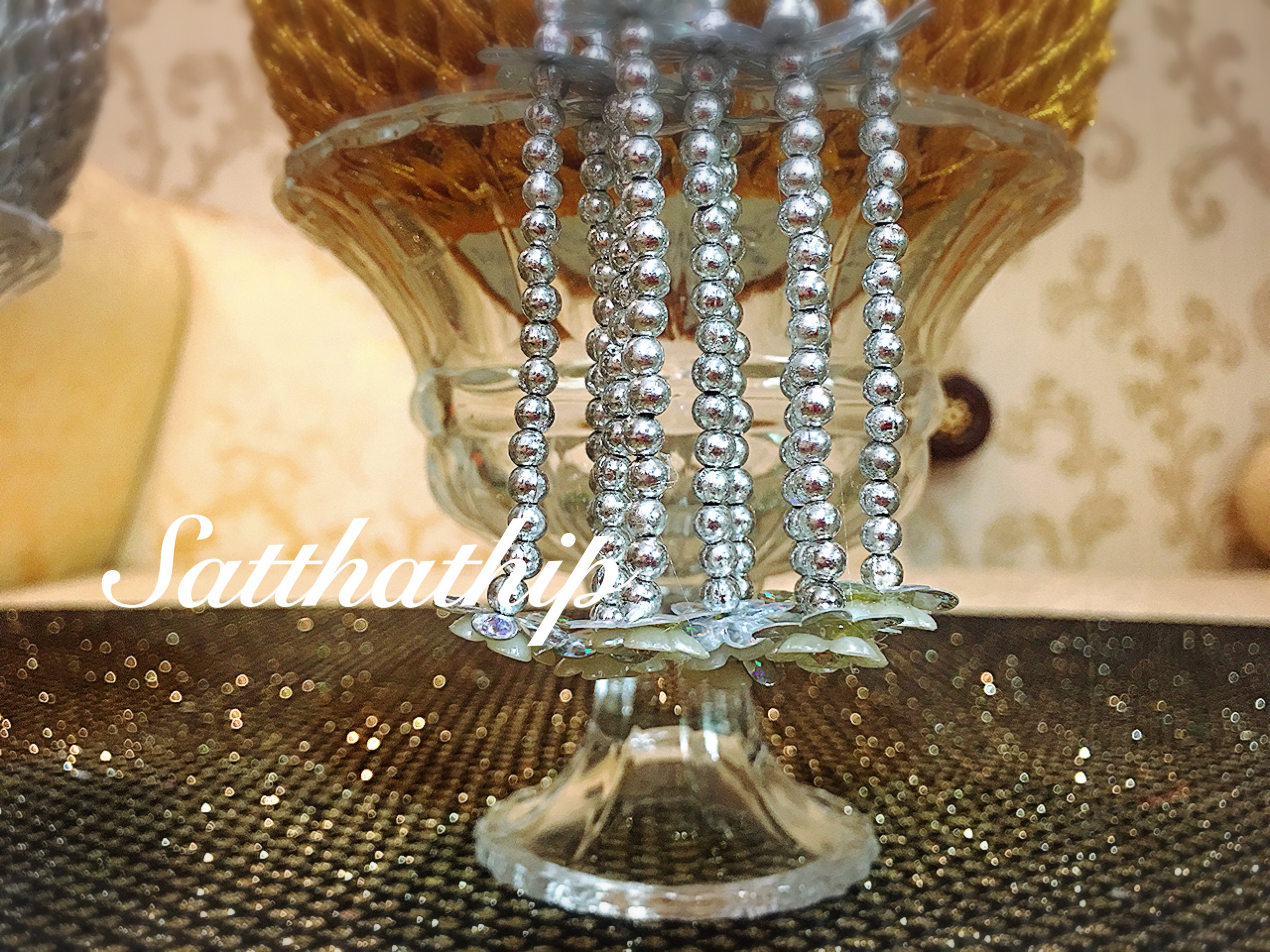 พานพุ่ม - พานพุ่มเงินทอง ประดับเกล็ดผ้า - พานพุ่มผ้าตาด - Phan bush