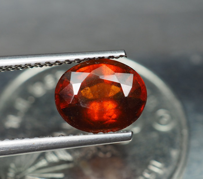 เฮสโซไนต์โกเมน (Hessonite) 1.75 กะรัตสีส้ม