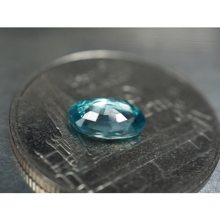 พลอยเพทายกัมพูชา (Zircon) 0.90 กะรัต