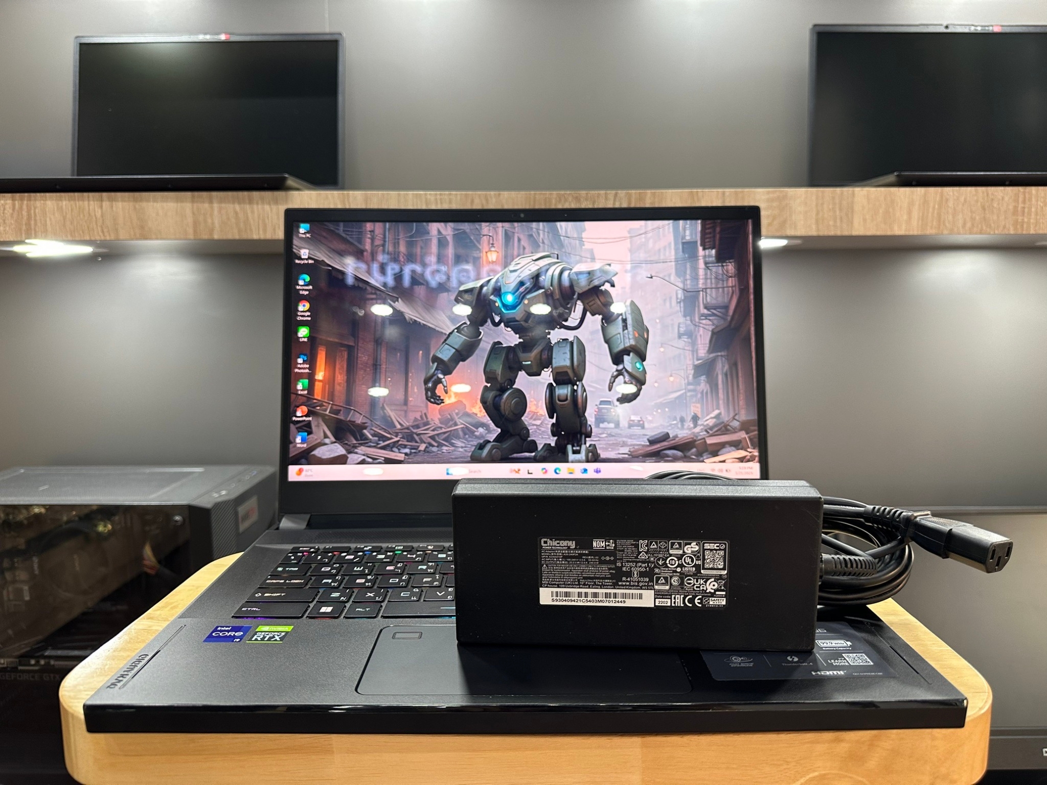 MSI STEALTH GS66 12UHS-253TH (CORE BLACK)