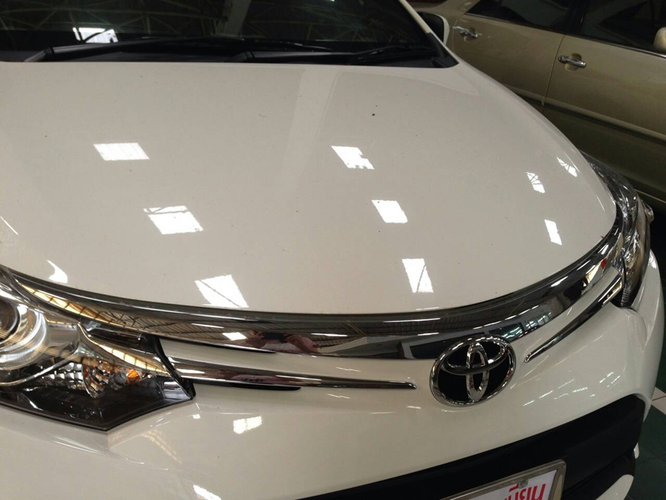 คิ้วฝากระโปรงหน้า vios 2013