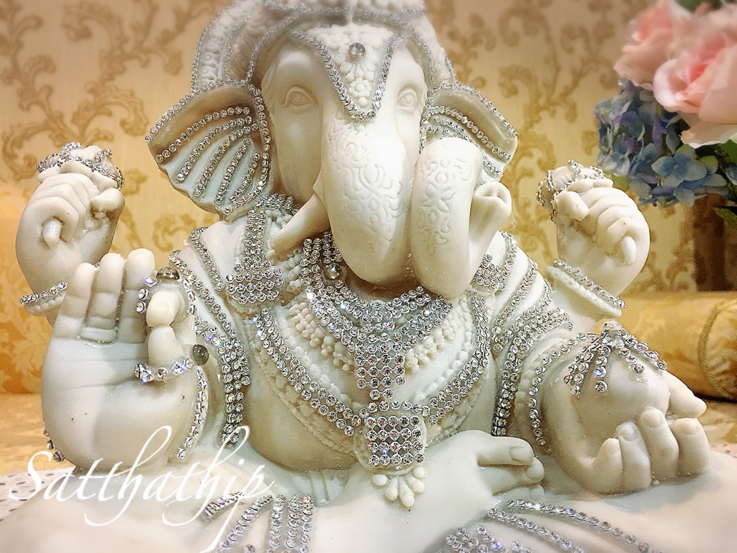 พระพิฆเนศ ปางเศรษฐ๊/ ดั๊กดูเสธ (เรซิ่น) - Ganesha: Lord of Success