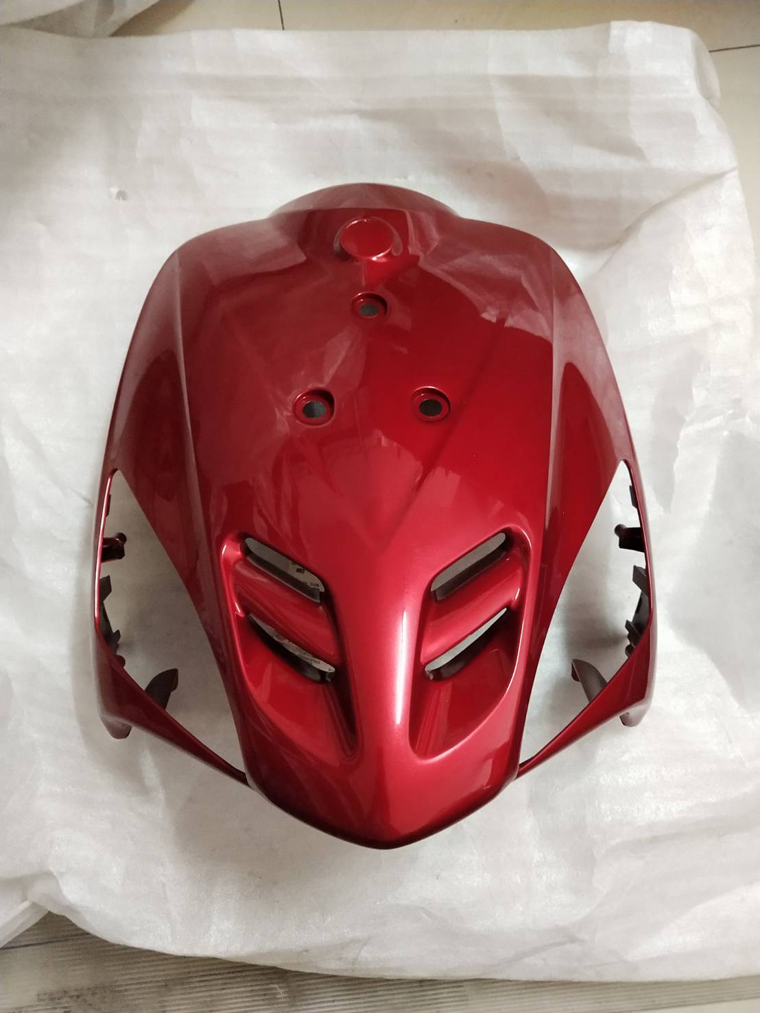 บังลมหน้า สีแดง สำหรับรุ่น MIO,MIO Z,MIO MX,MIO ZR ปี 2005/MIO AMORE ปี 2007 อะไหล่แท้ YAMAHA 5VV-F8311-01-PC